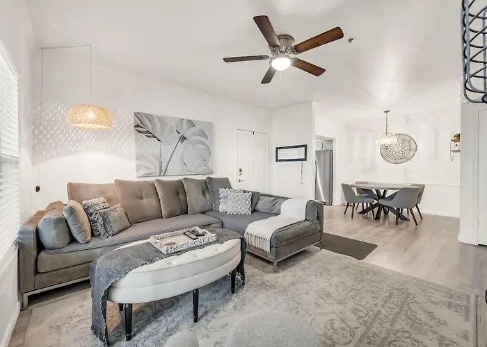 Cozy North W Pool & Gym Access Scottsdale